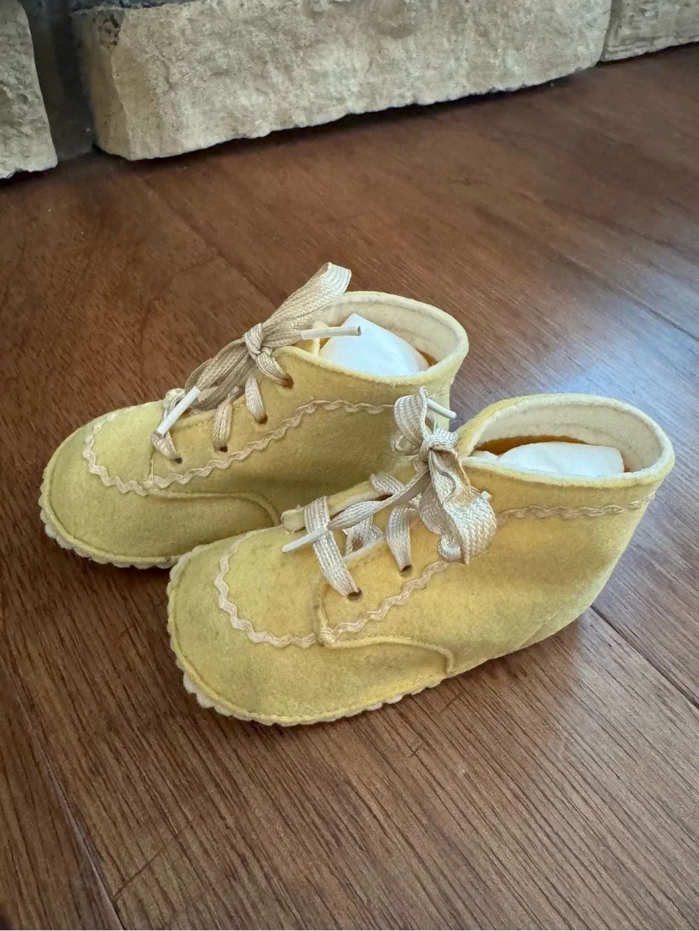 Vintage Baby Booties With original Box, Yellow Wool Lace-Up Booties So Sweet!